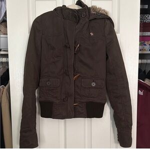 ISO this exact Abercrombie jacket with hood